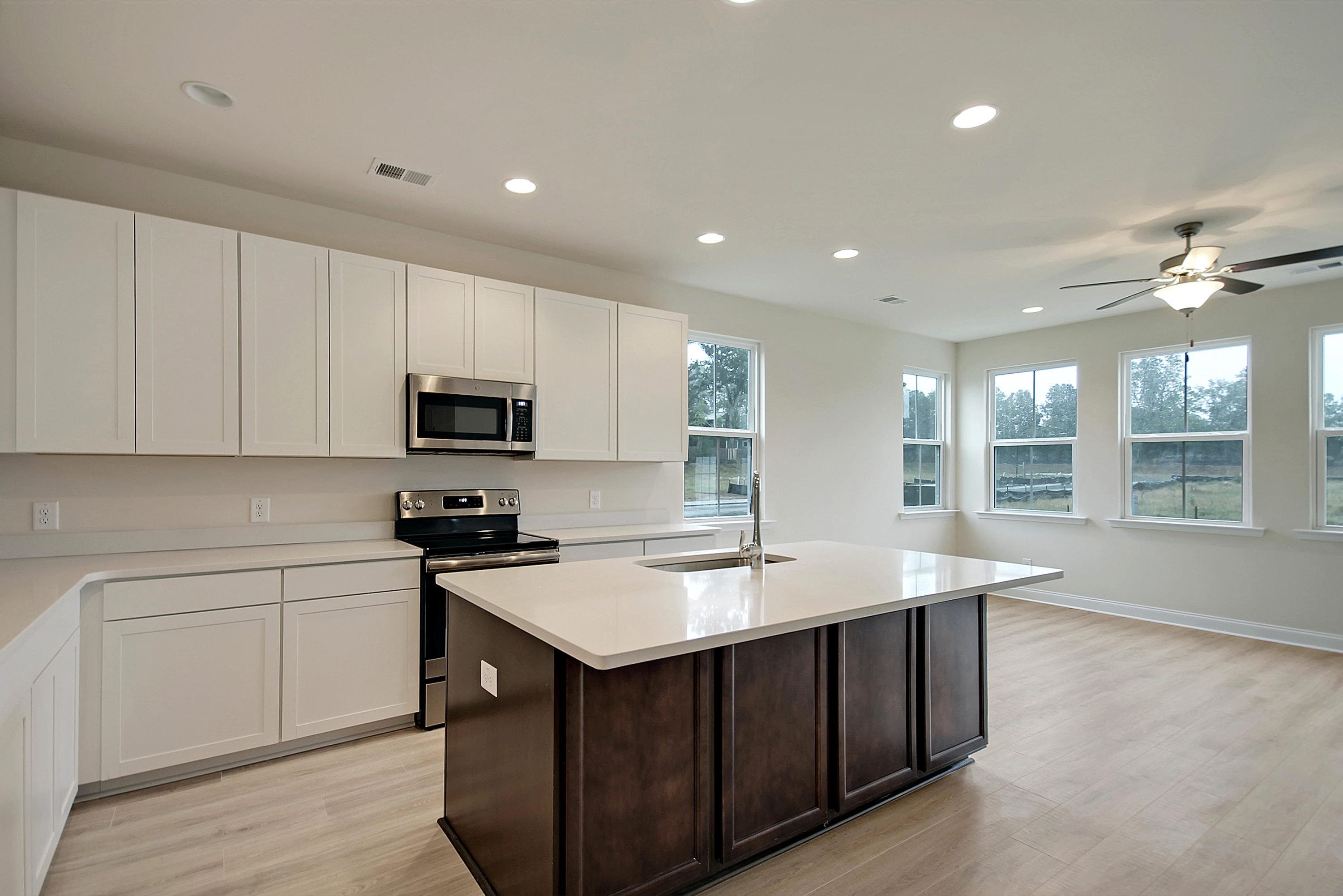 7749 Montview Road North Charleston, SC 29418 - Photo 2 of 6 Olive Branch Kitchen