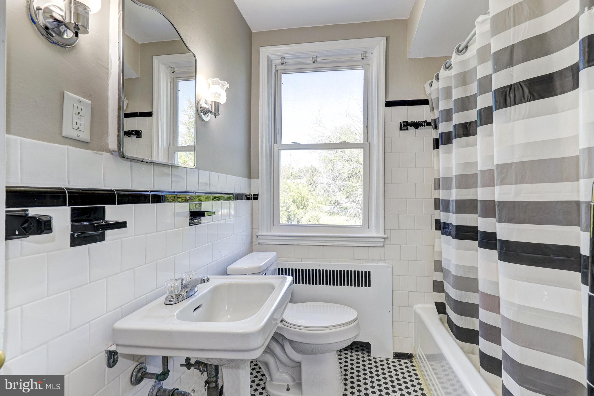 5203 Garmouth Road Baltimore, MD 21229 - Photo 21 of 42 Tour Photo #18