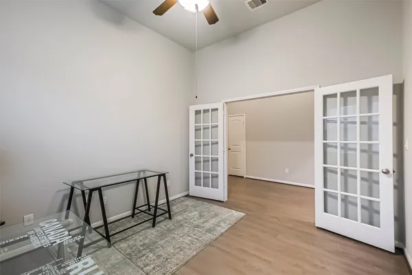 a view of livingroom with furniture and windows