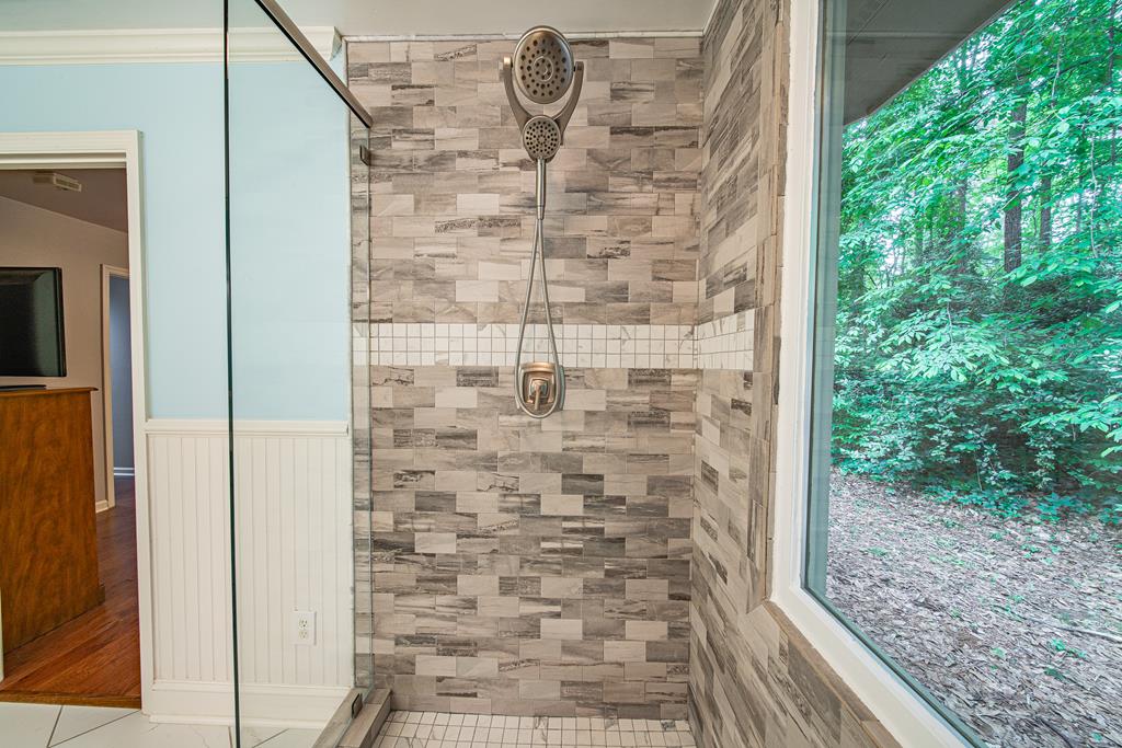 111 Stoneridge Road Cataula, GA 31804 - Photo 33 of 45 a bathroom with a shower and a sink