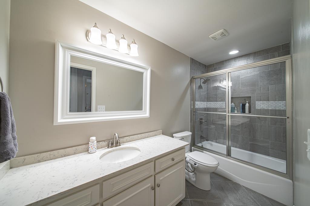 111 Stoneridge Road Cataula, GA 31804 - Photo 38 of 45 a bathroom with a sink toilet and shower