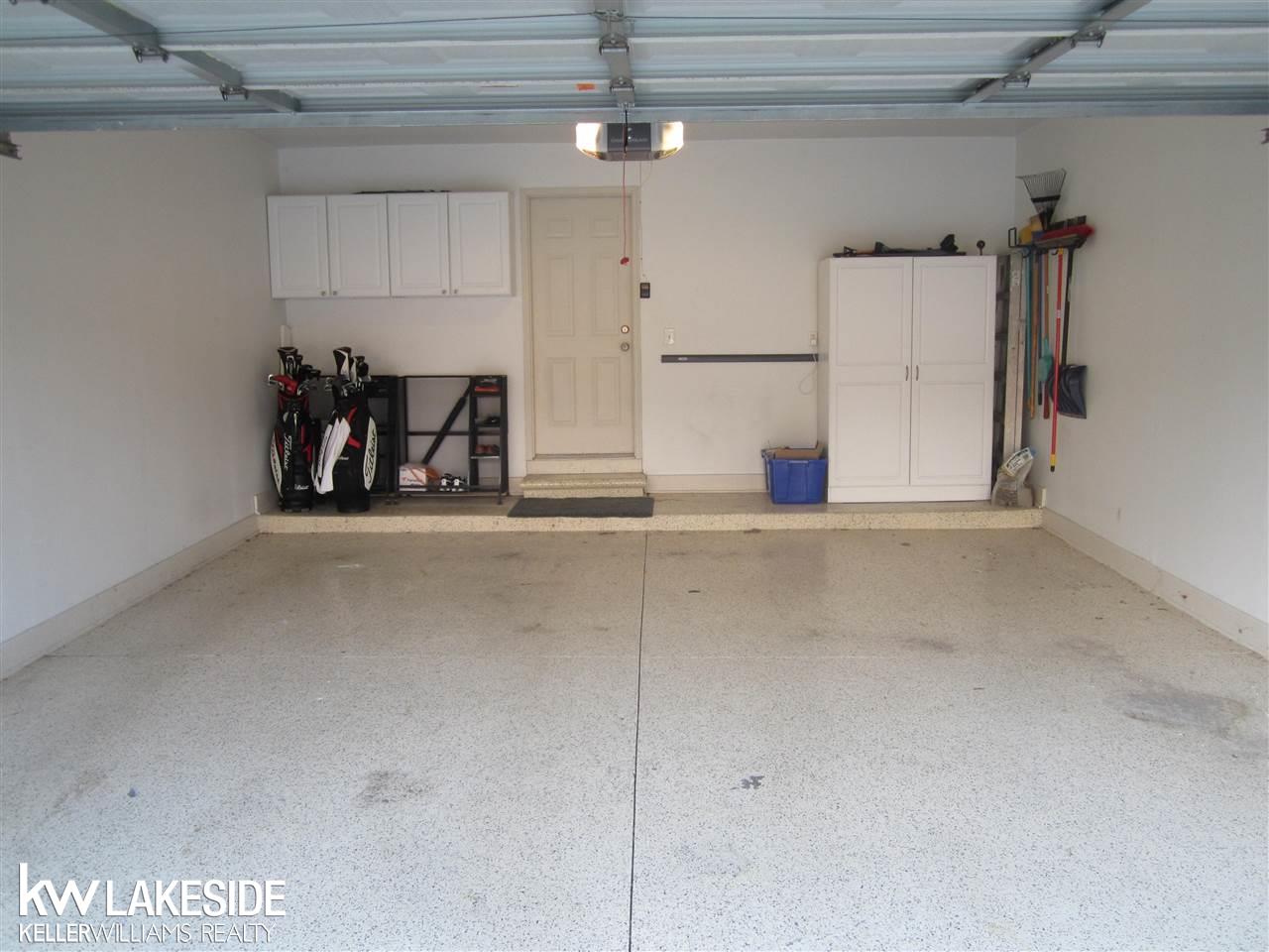 944 Churchill Circle Rochester, MI 48307 - Photo 28 of 31 31330997-27.JPG
