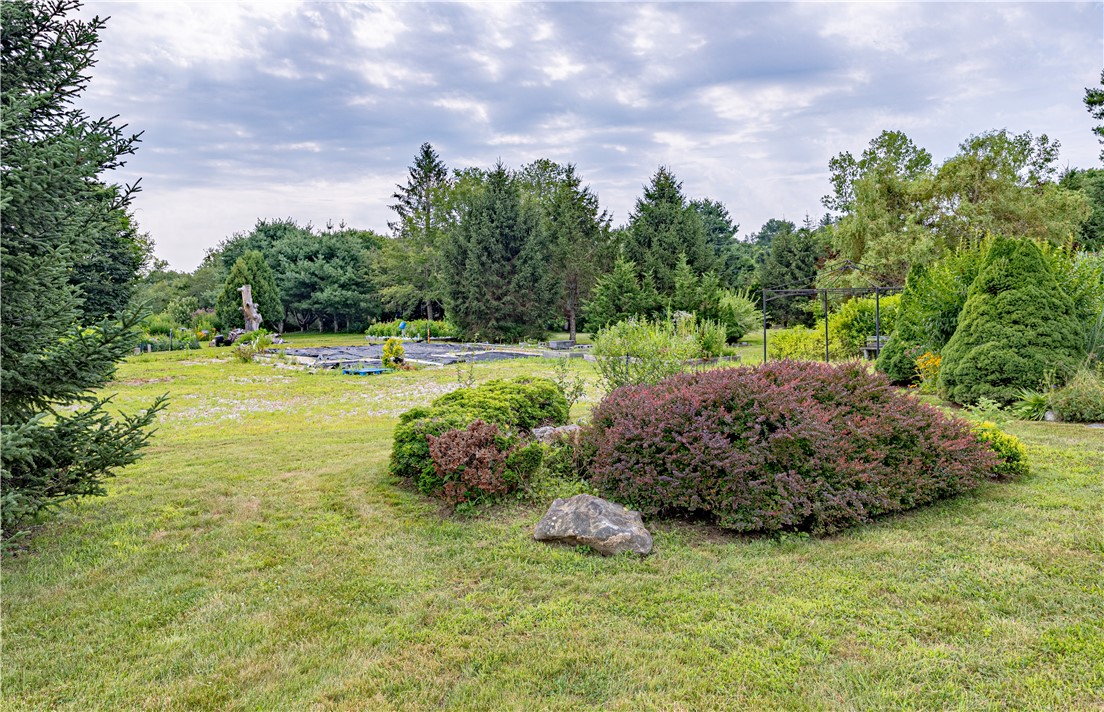 93 Moosup Valley Road Foster, RI 02825 - Photo 12 of 37