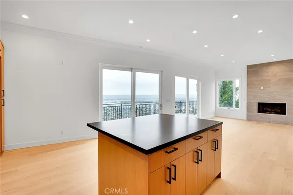 $2,499,999 | 10050 Olivia Terrace, Sun Valley, CA 91352