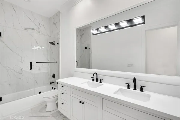 $2,499,999 | 10050 Olivia Terrace, Sun Valley, CA 91352