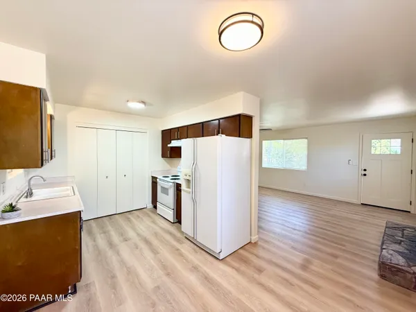 $1,700 | 2859 Meadow Lane, Prescott, AZ 86301