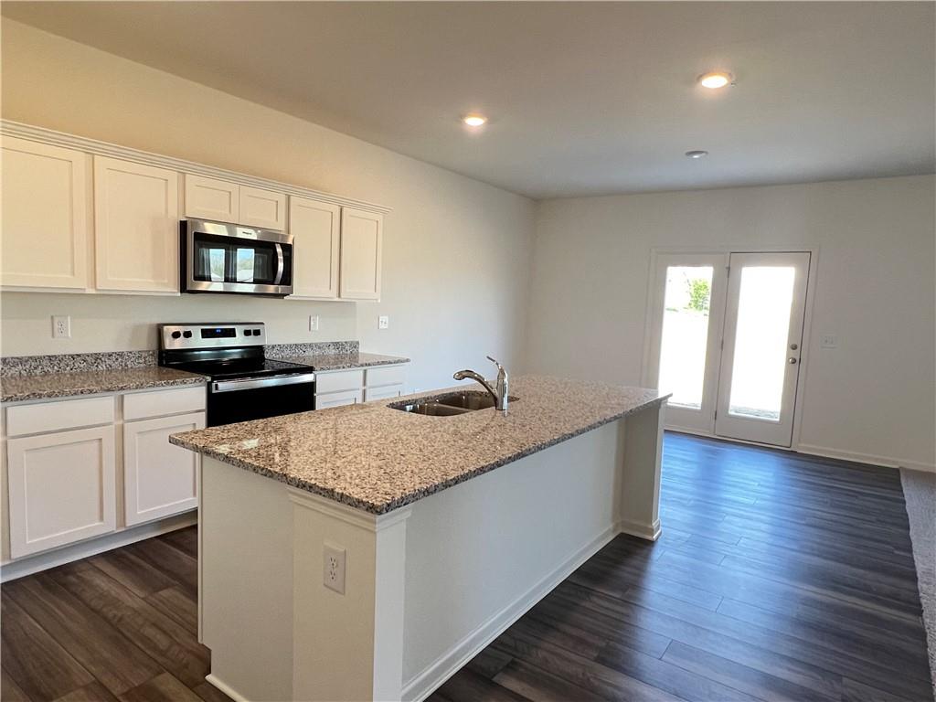 119 Pond Court Hoschton, GA 30548 - Photo 8 of 29