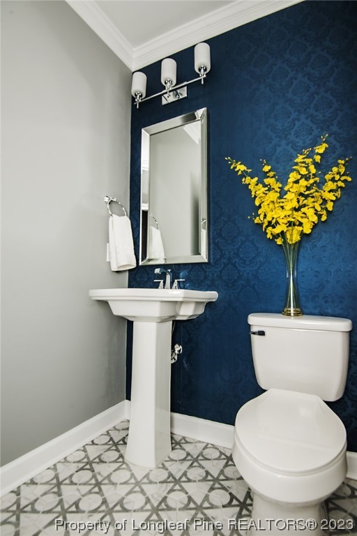341 Solomon Drive Cameron, NC 28326 - Photo 18 of 21 a bathroom with a toilet sink and mirror
