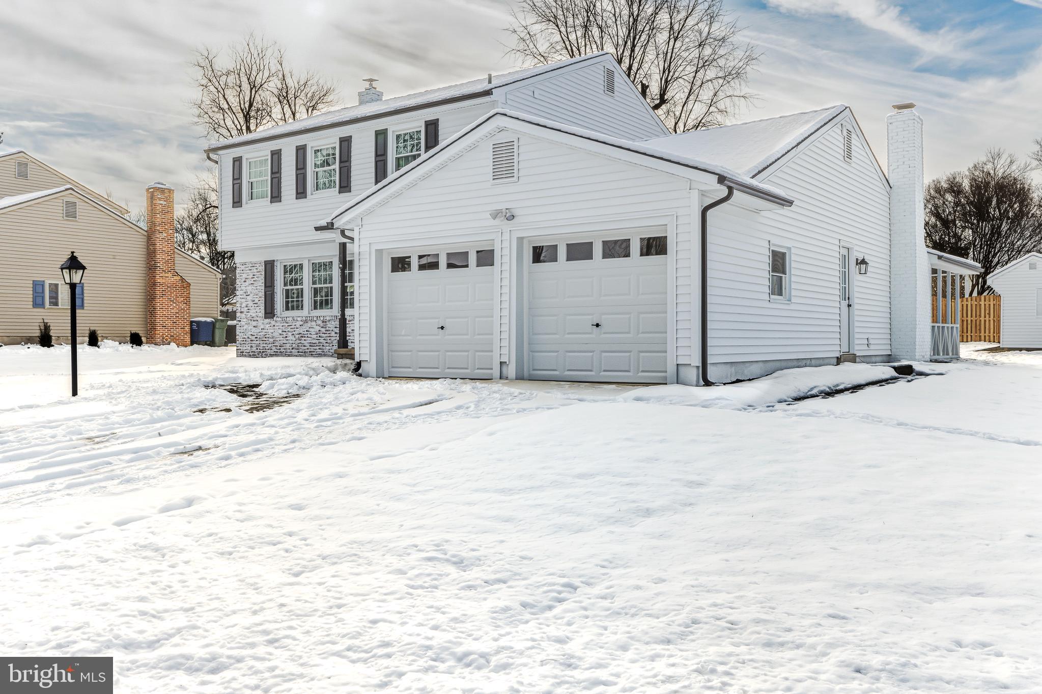 33 Elmgate Road Marlton, NJ 08053 - Photo 2 of 29 a view of a white house