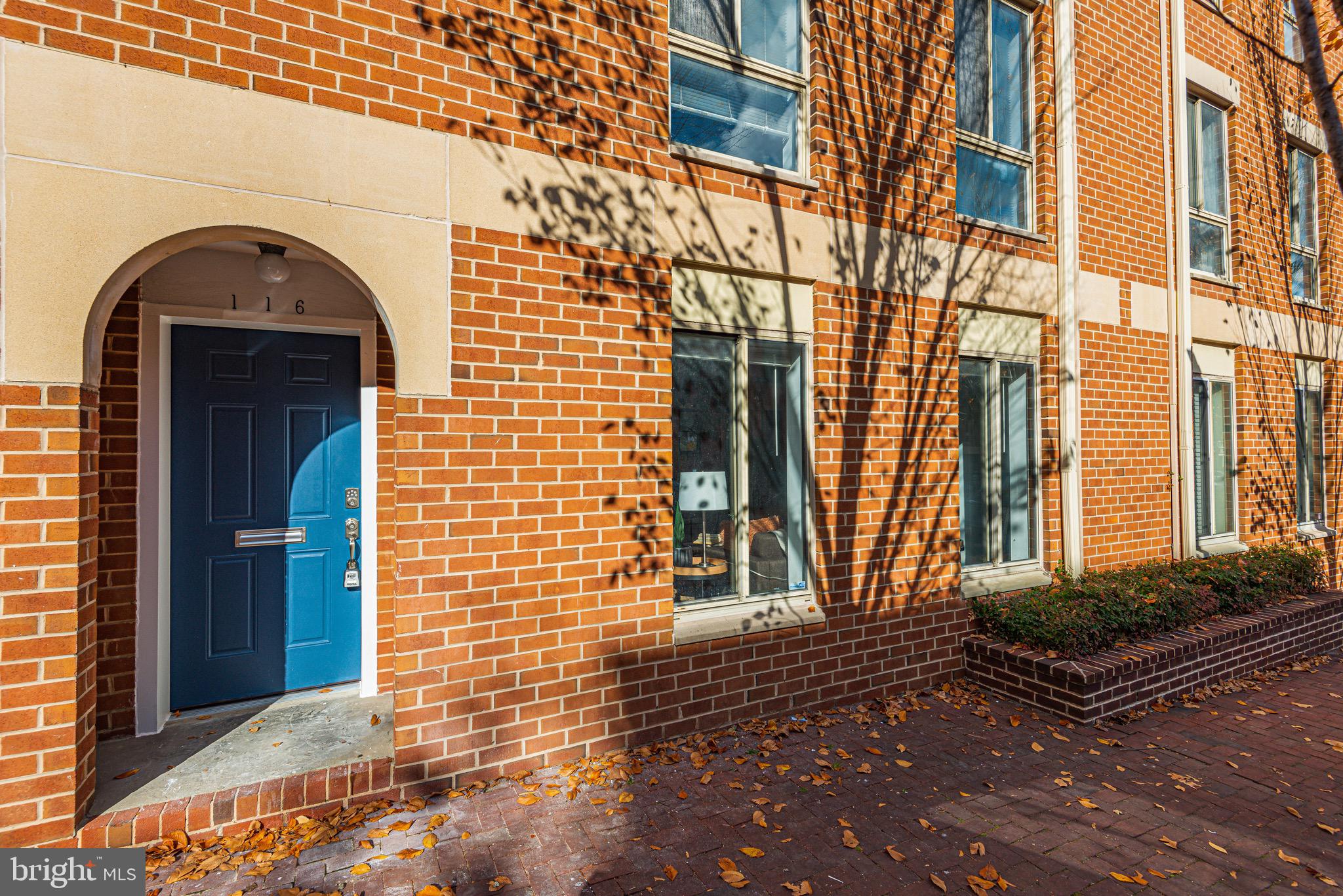 116 West Barre Street, Unit R40 Baltimore, MD 21201 - Photo 2 of 35