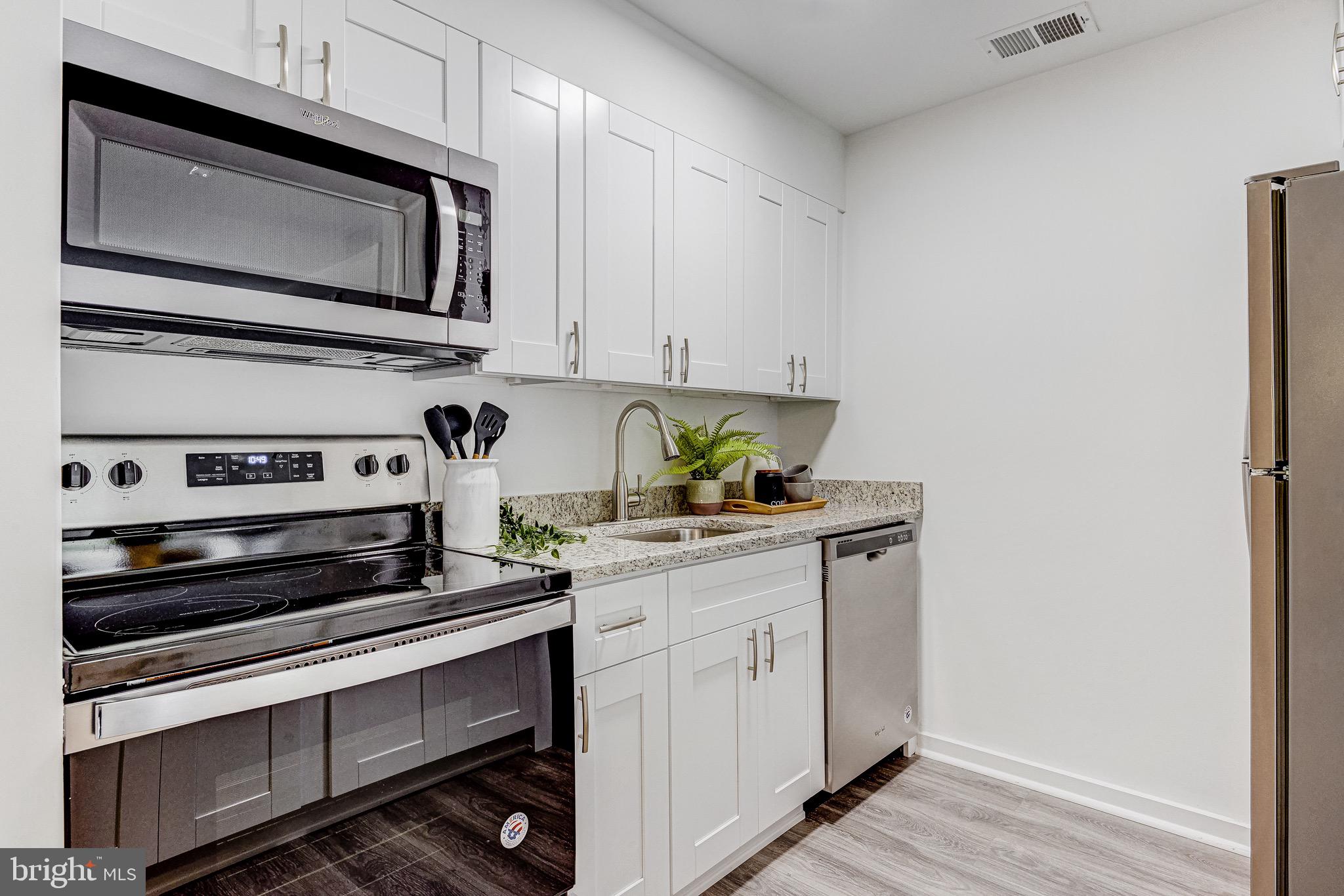 116 West Barre Street, Unit R40 Baltimore, MD 21201 - Photo 13 of 35