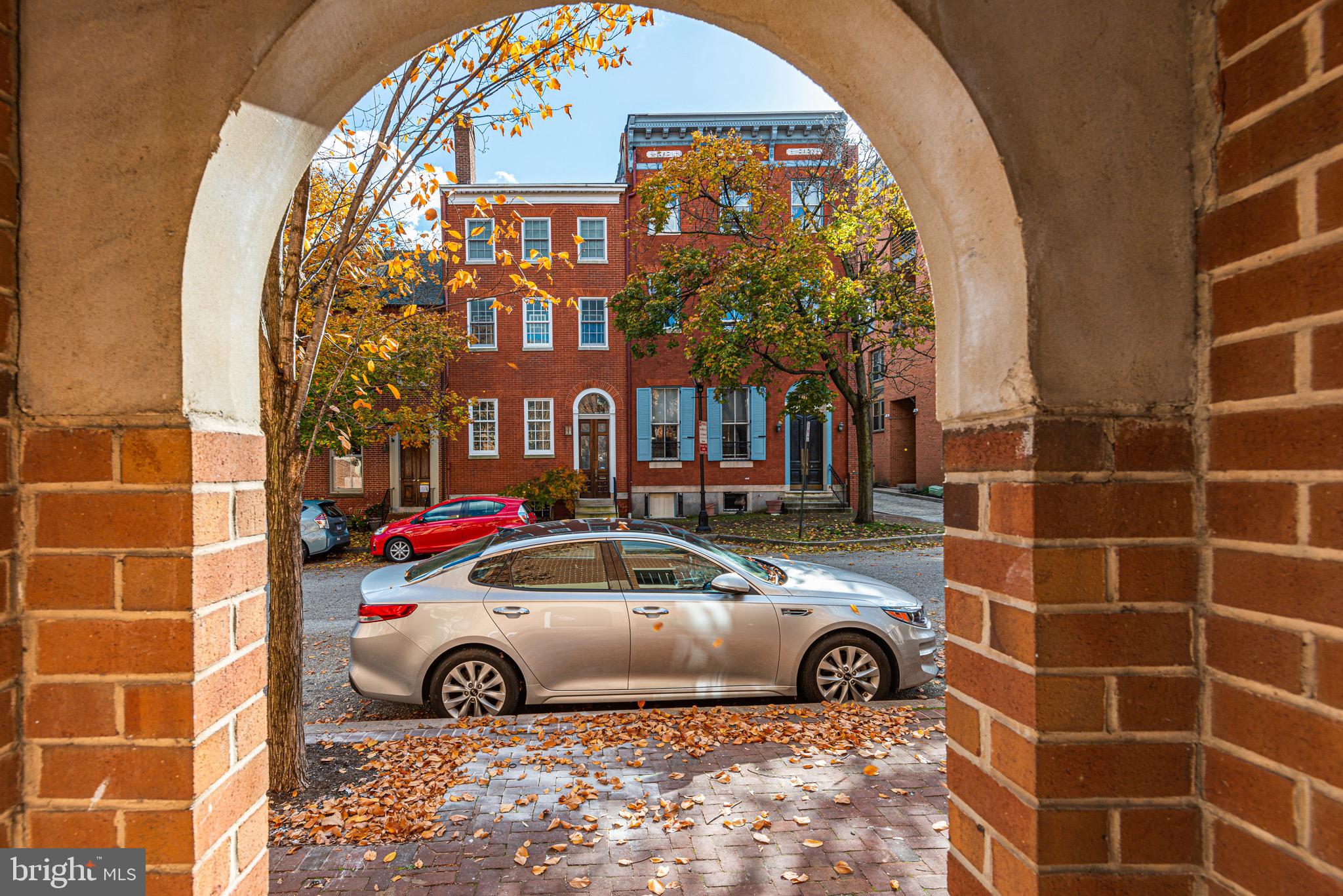 116 West Barre Street, Unit R40 Baltimore, MD 21201 - Photo 3 of 35