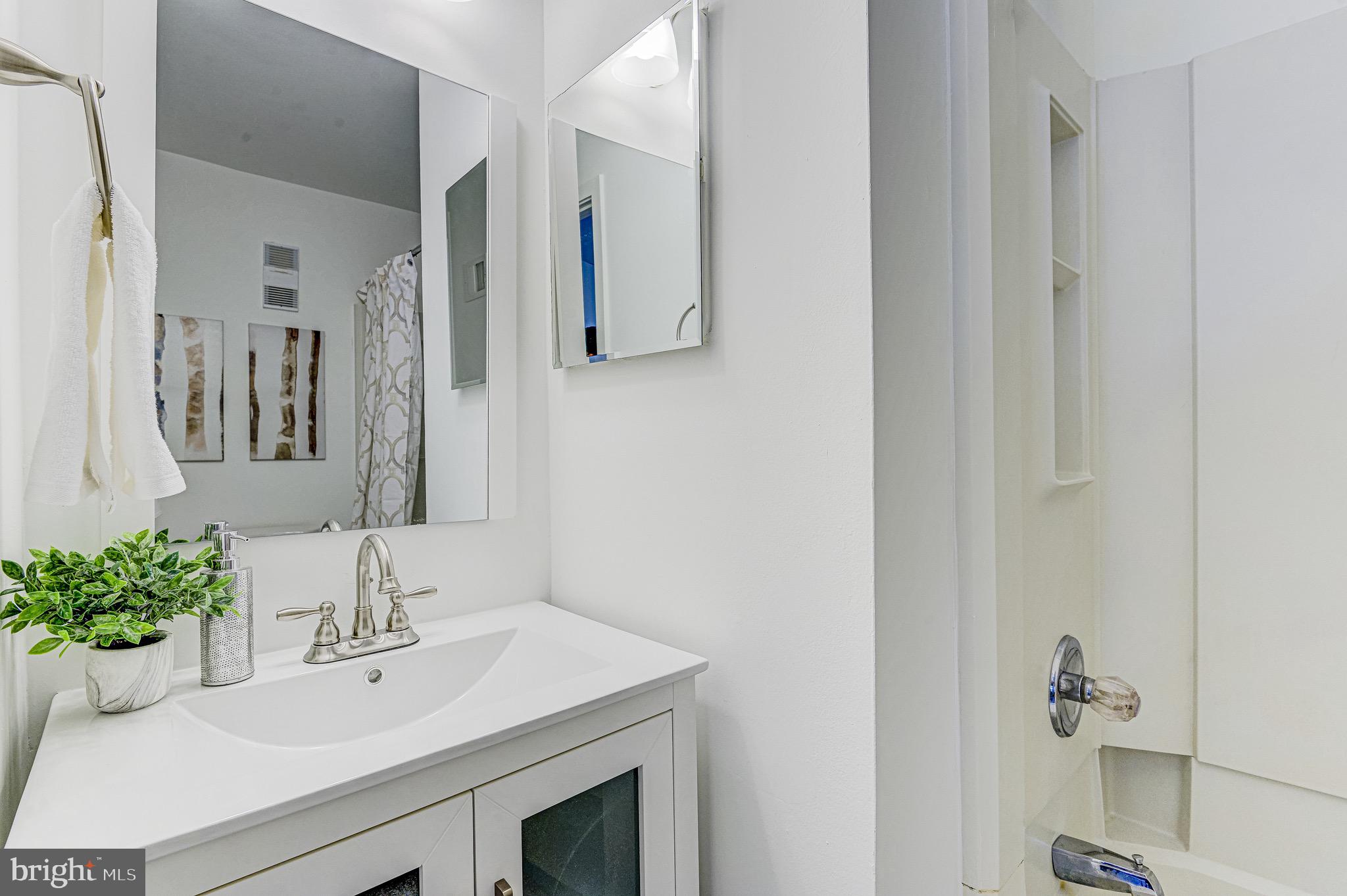 116 West Barre Street, Unit R40 Baltimore, MD 21201 - Photo 23 of 35