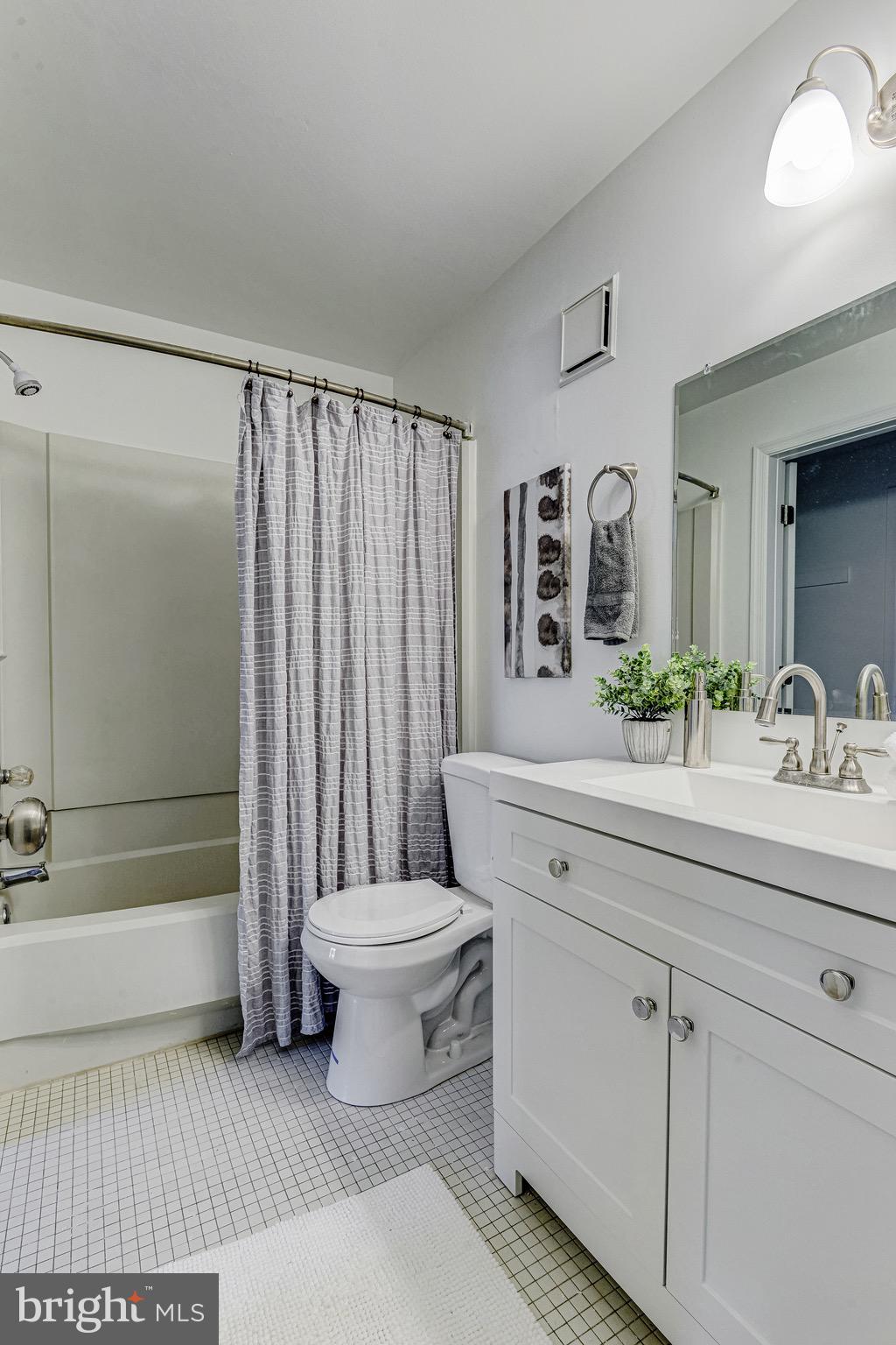 116 West Barre Street, Unit R40 Baltimore, MD 21201 - Photo 28 of 35