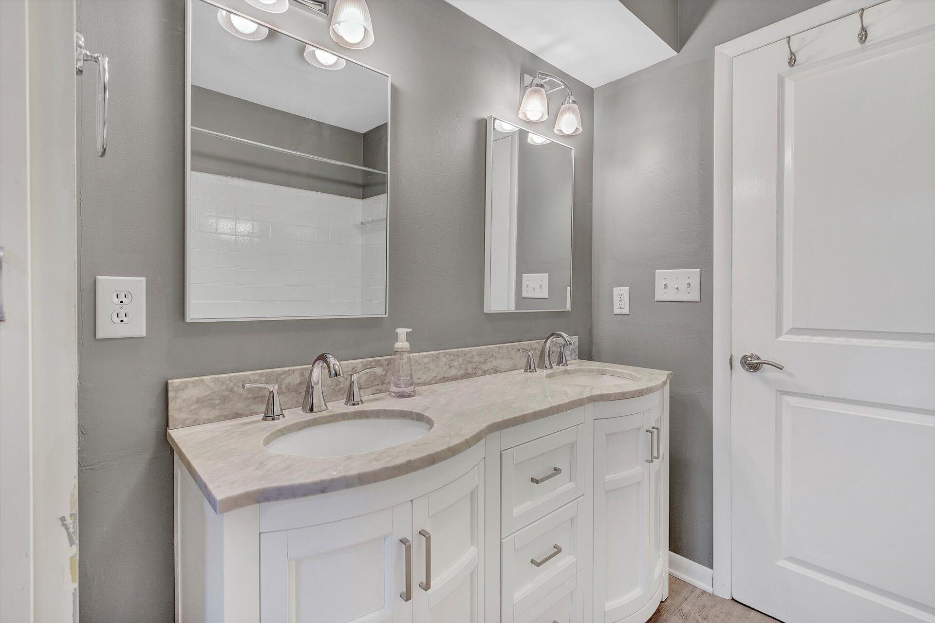 3702 Forest Road Roanoke, VA 24015 - Photo 19 of 55 19-080920210085