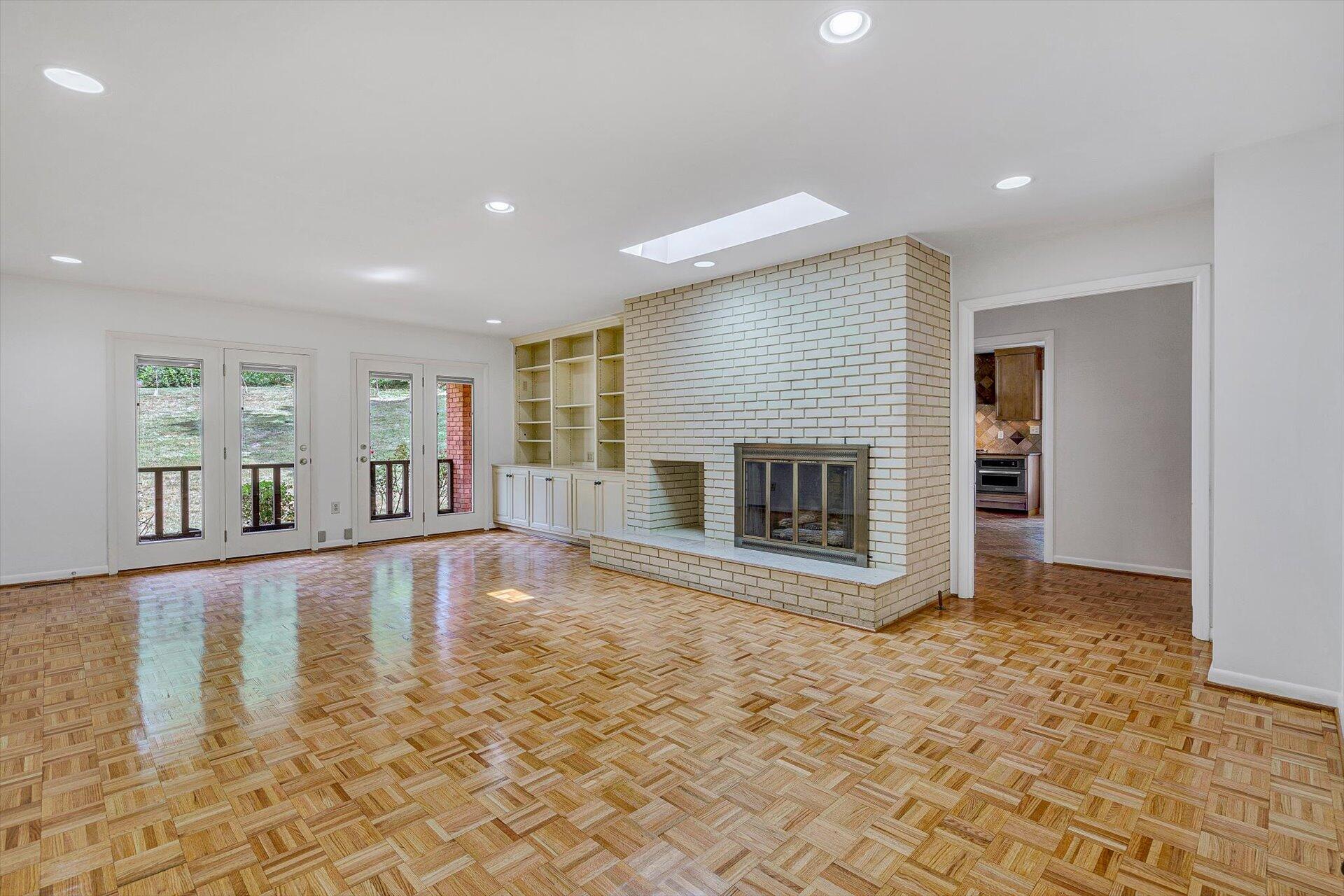 3702 Forest Road Roanoke, VA 24015 - Photo 21 of 55 21-080920210088