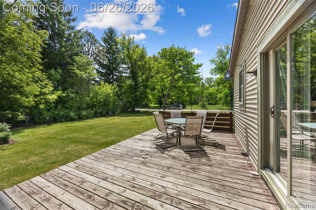 11997 Ruth Street South Lyon, MI 48178 - Photo 23 of 42