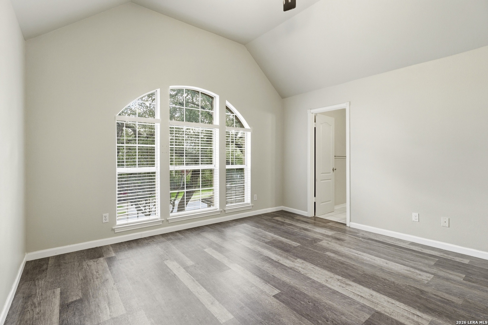 4114 Luckenbach Road San Antonio, TX 78251 - Photo 18 of 29