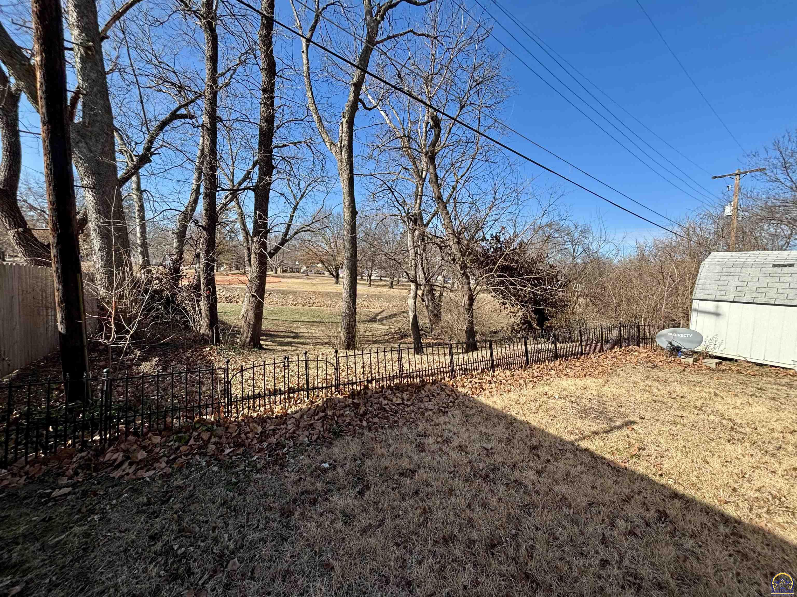 1033 Southwest Webster Avenue Topeka, KS 66604 - Photo 3 of 17