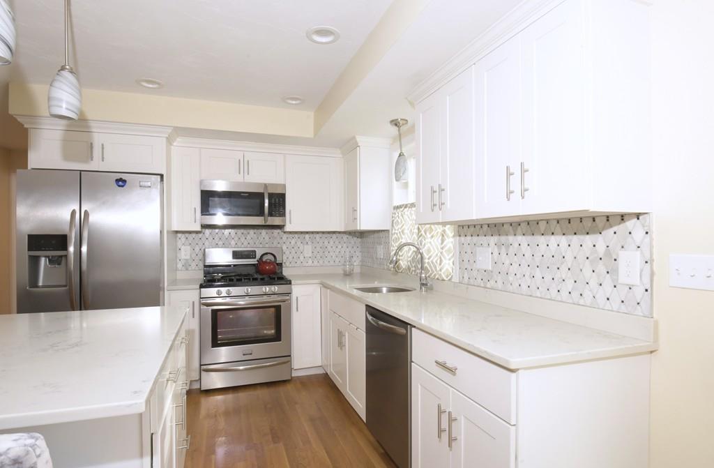 27 Richard Road Randolph, MA 02368 - Photo 3 of 30