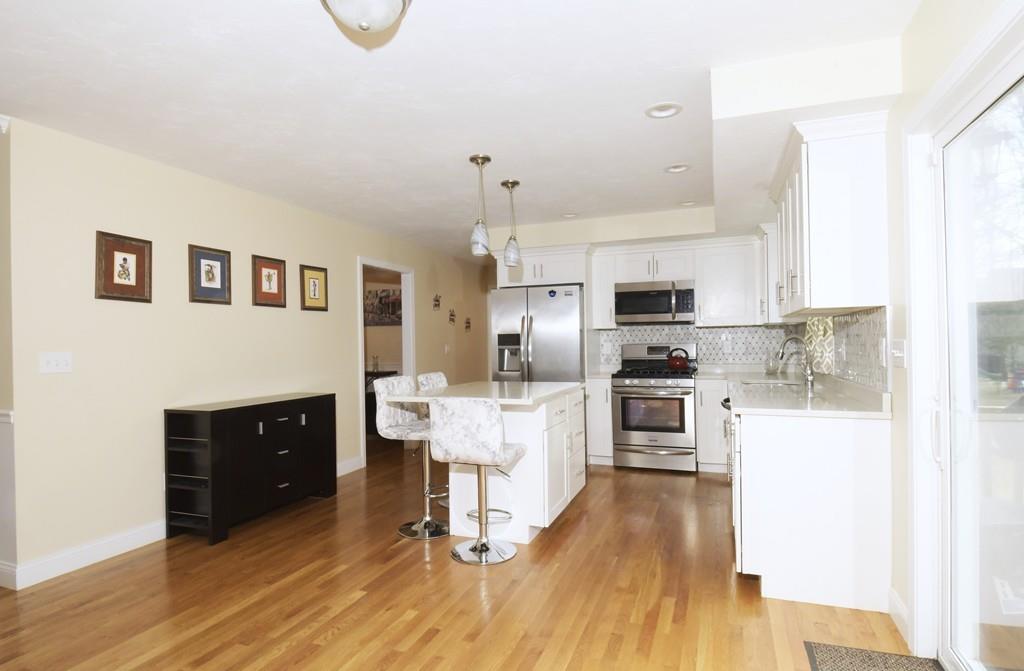 27 Richard Road Randolph, MA 02368 - Photo 5 of 30