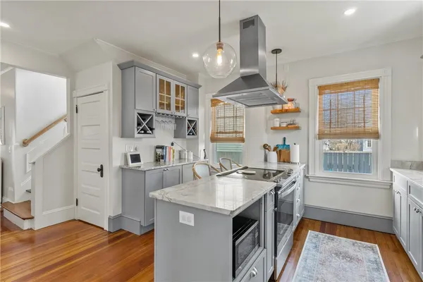 $3,850 | 35 Hall Avenue, Newport, RI 02840