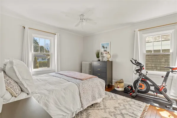 $3,850 | 35 Hall Avenue, Newport, RI 02840