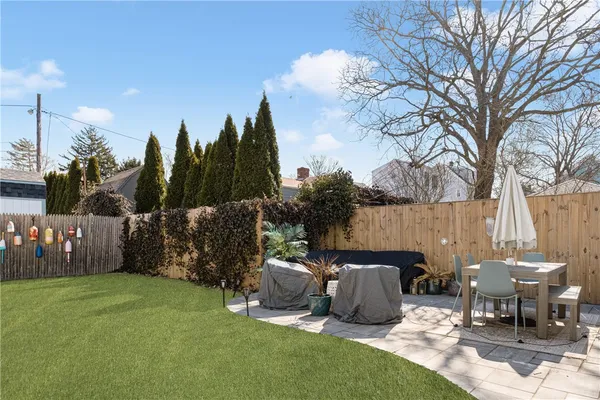 $3,850 | 35 Hall Avenue, Newport, RI 02840