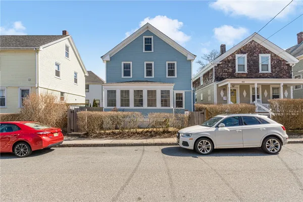 $3,850 | 35 Hall Avenue, Newport, RI 02840