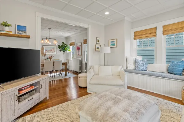 $3,850 | 35 Hall Avenue, Newport, RI 02840
