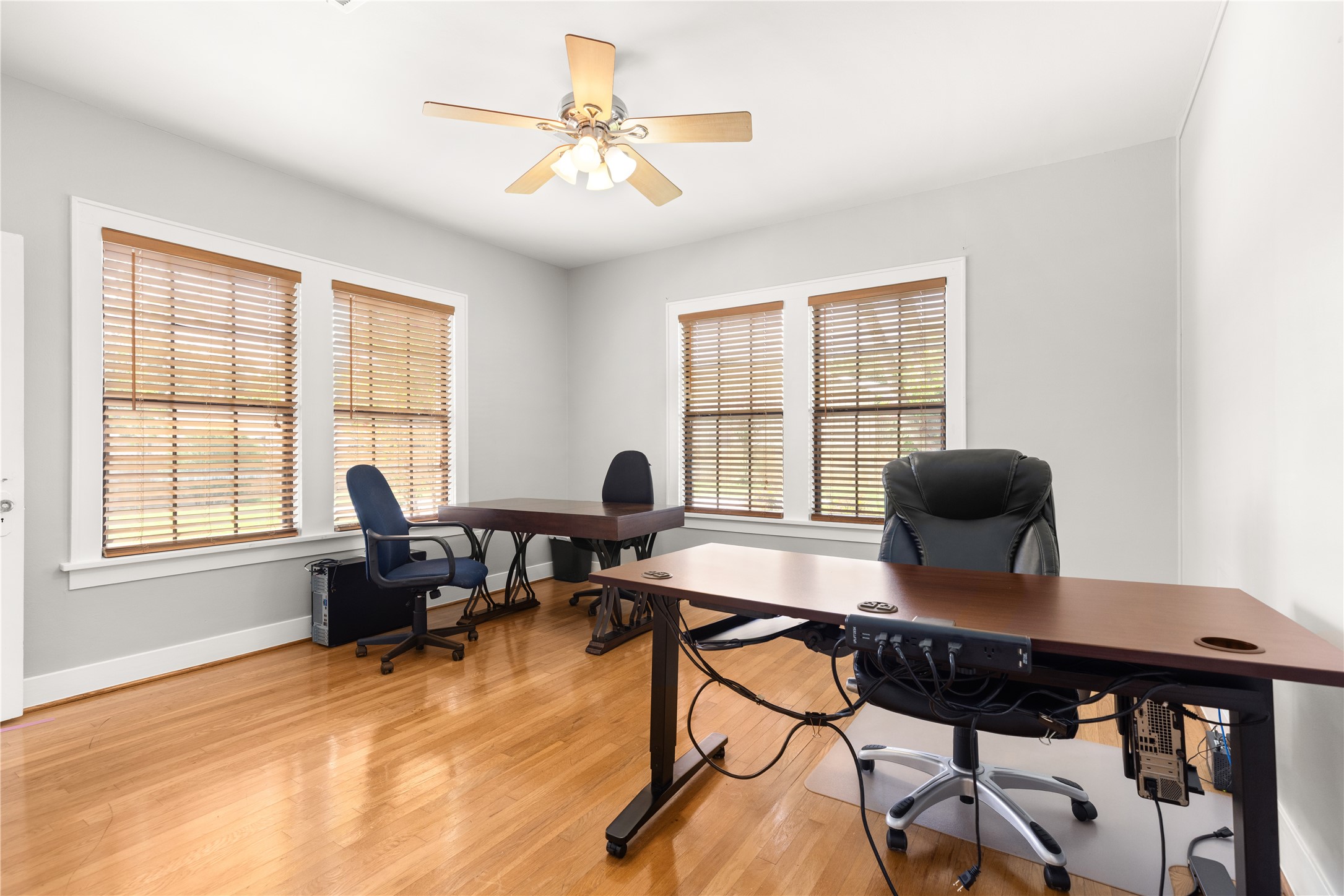 906 Higgins Street Humble, TX 77338 - Photo 23 of 26 15x17 Primary Bedroom or large office suite.