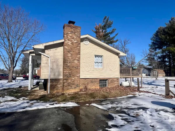 $279,900 | 124 Forest Springs Drive, Stuarts Draft, VA 24477