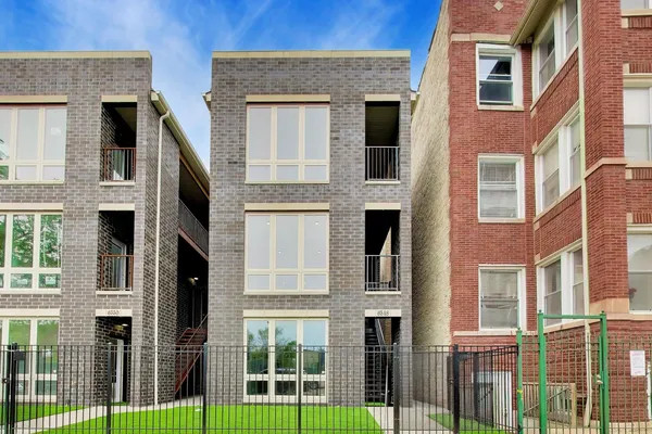 $2,500 | 6548 South Maryland Avenue, Unit 3, Chicago, IL 60637