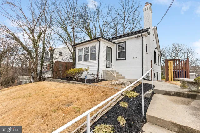 $729,000 | 2016 32nd Street Southeast, Washington, DC 20020