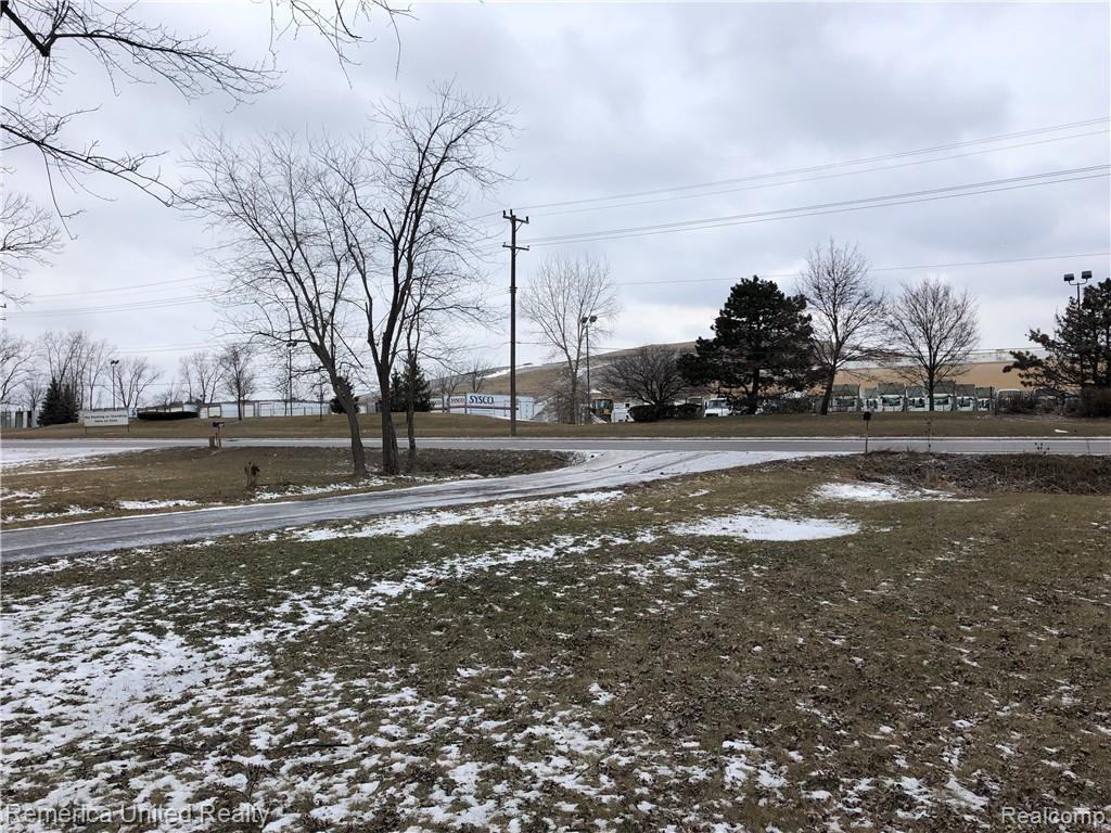 41743 Van Born Road Belleville, MI 48111 - Photo 9 of 37 8.jpg