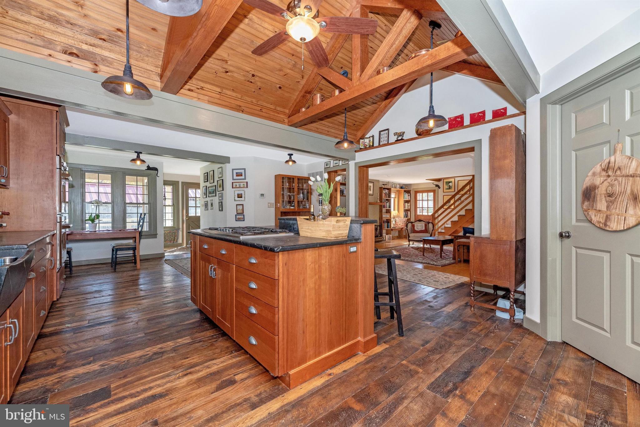 6112 Ford Road Frederick, MD 21702 - Photo 11 of 56 Plenty of room for multiple cooks.
