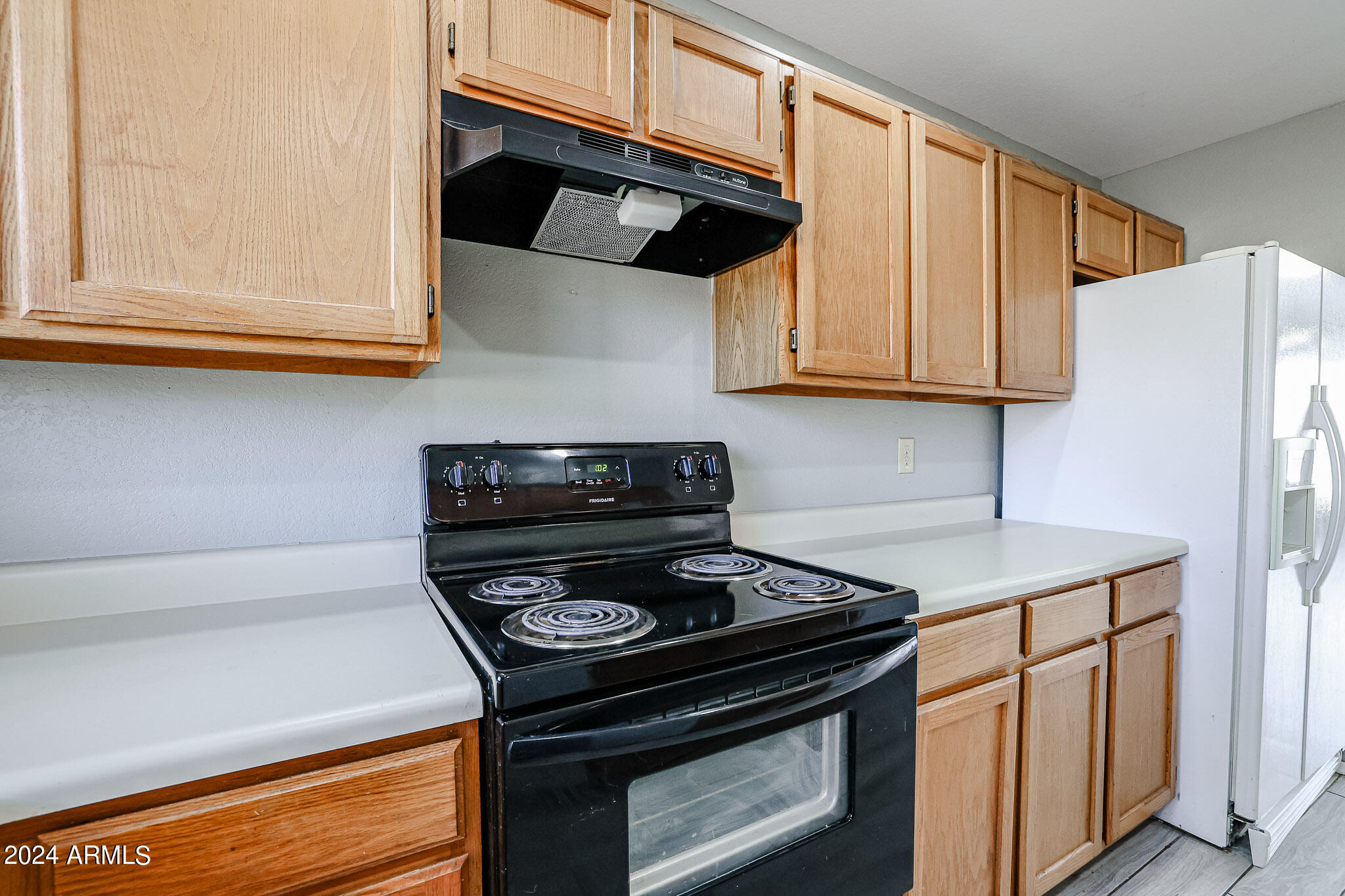 9208 West Gary Road Peoria, AZ 85345 - Photo 13 of 33 Kitchen