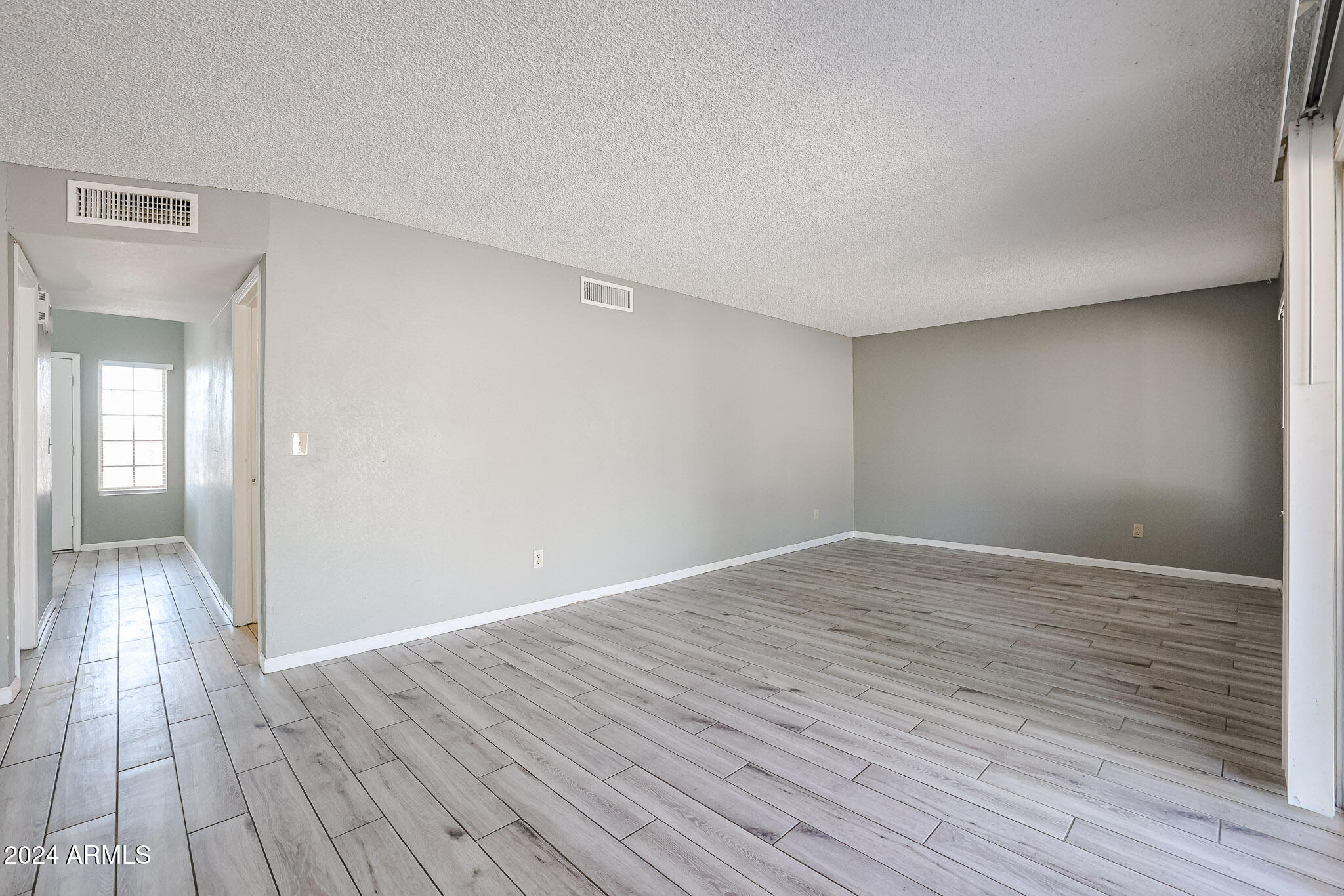 9208 West Gary Road Peoria, AZ 85345 - Photo 6 of 33 Family Room