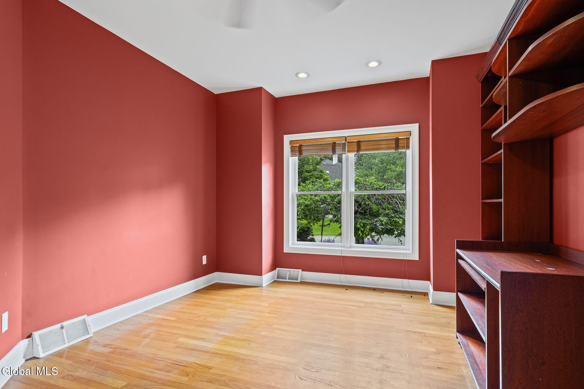 229 Menlo Park Road Niskayuna, NY 12309 - Photo 24 of 55 48-web-or-mls-229-menlo-park-rd