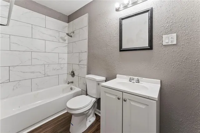 $210,000 | 1826 Shawnee Drive, Kansas City, KS 66106