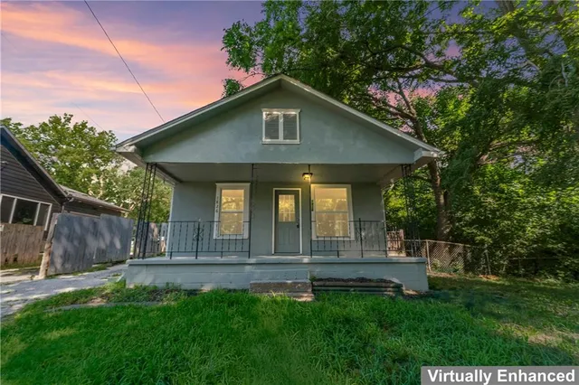 $210,000 | 1826 Shawnee Drive, Kansas City, KS 66106
