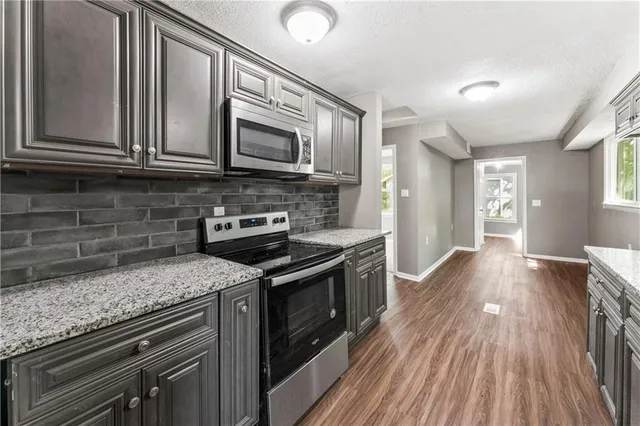 $210,000 | 1826 Shawnee Drive, Kansas City, KS 66106