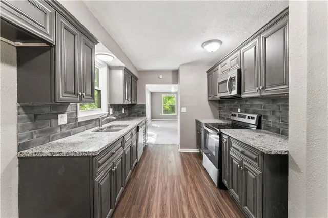 $210,000 | 1826 Shawnee Drive, Kansas City, KS 66106