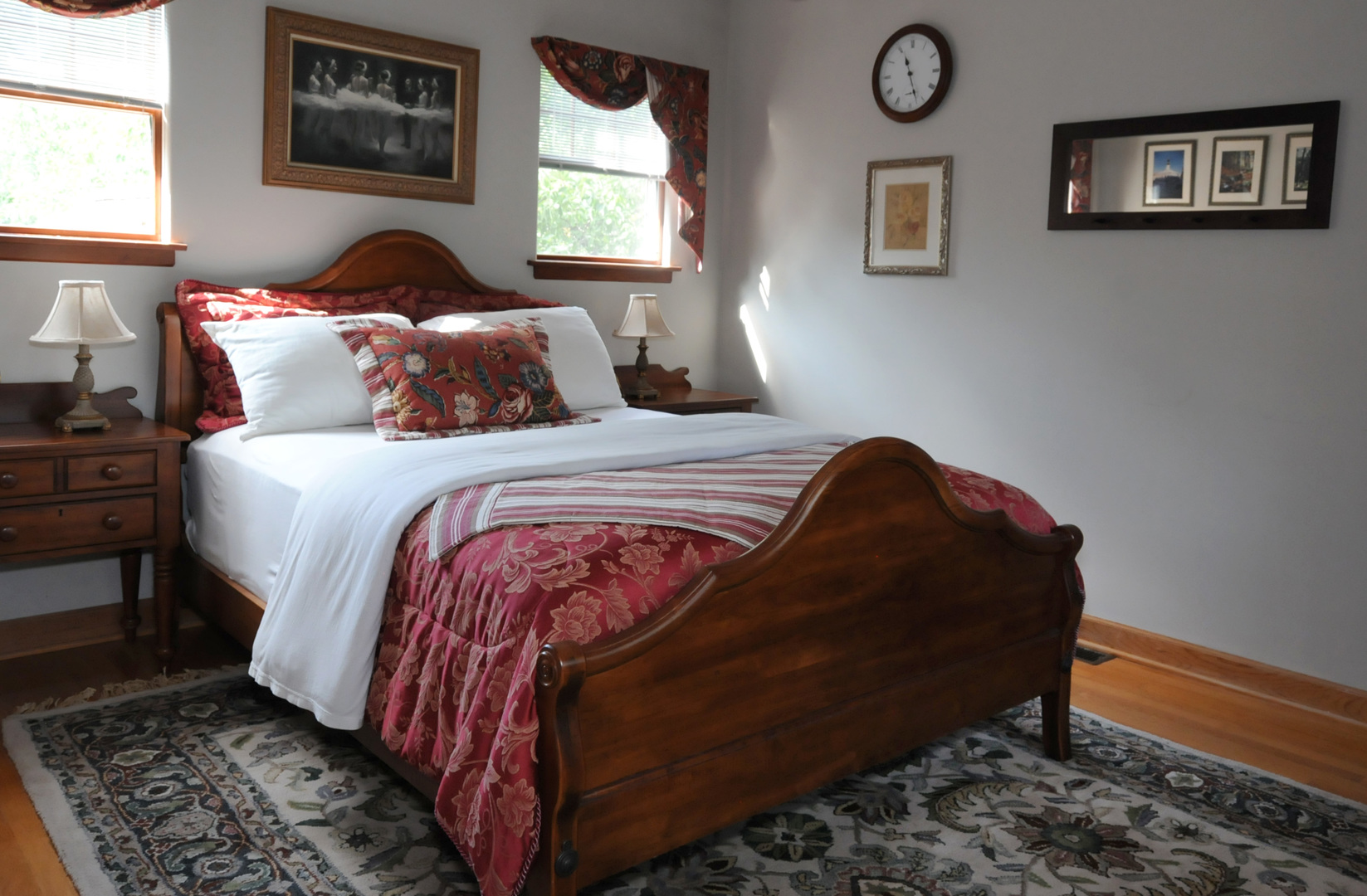 526 Longcommon Road Riverside, IL 60546 - Photo 19 of 40 a bedroom with bed and a window