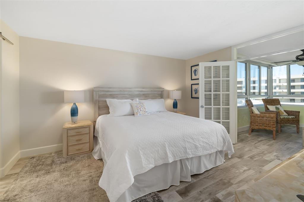 5920 Midnight Pass Road, Unit 704 Sarasota, FL 34242 - Photo 18 of 46