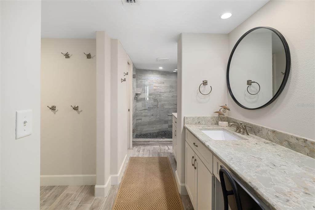 5920 Midnight Pass Road, Unit 704 Sarasota, FL 34242 - Photo 20 of 46