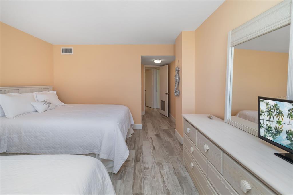 5920 Midnight Pass Road, Unit 704 Sarasota, FL 34242 - Photo 24 of 46