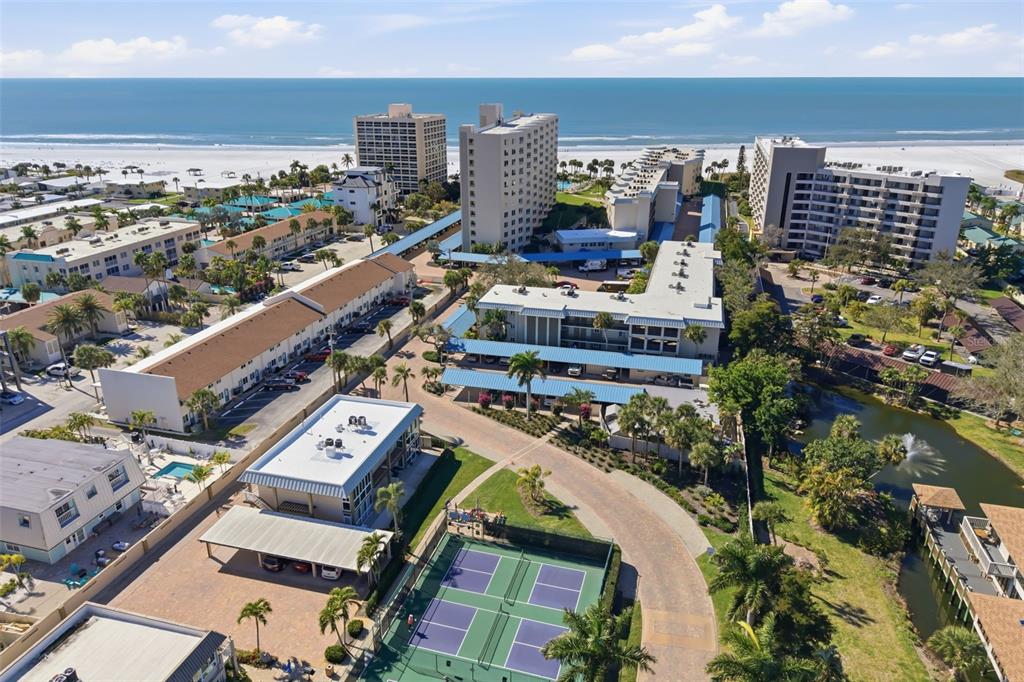 5920 Midnight Pass Road, Unit 704 Sarasota, FL 34242 - Photo 34 of 46