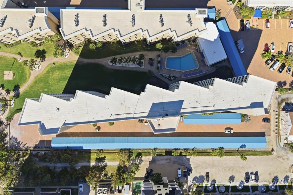 5920 Midnight Pass Road, Unit 704 Sarasota, FL 34242 - Photo 35 of 46