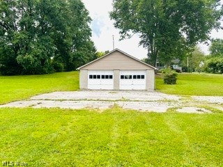 7600 Stewart Sharon Road Masury, OH 44438 - Photo 2 of 25